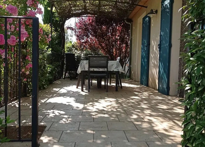 Le Cabanon D\'Amandine Et Gabriel