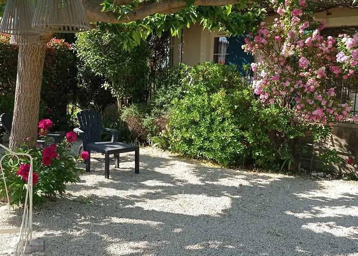 Le Cabanon D\'Amandine Et Gabriel